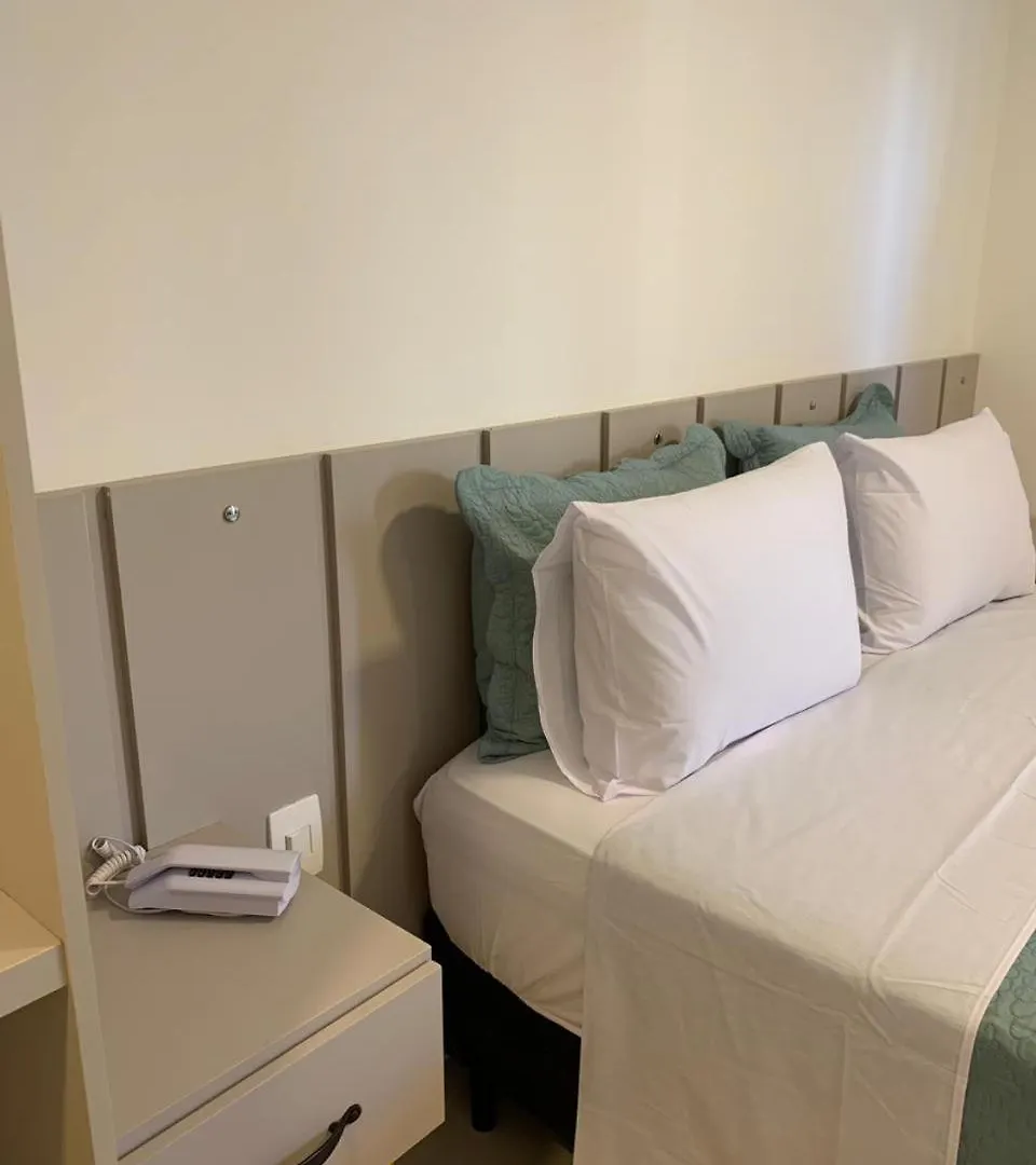 Flat Em Cabo Frio Sb Hotel 4*,